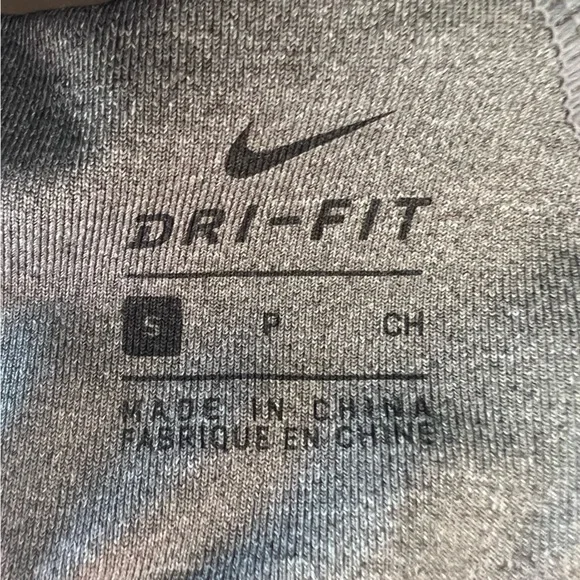 Nike Women’s Dri-FIT Adjustable High Impact Black/Gray Sports Bra Small - Picture 3 of 3